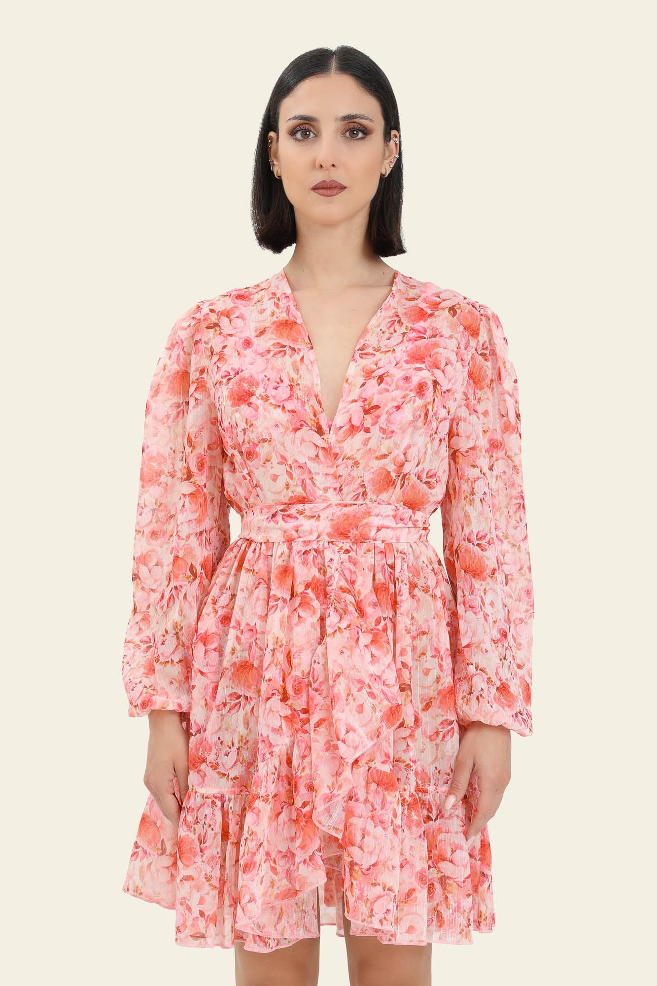 Charlotte Esmeralda - Corto