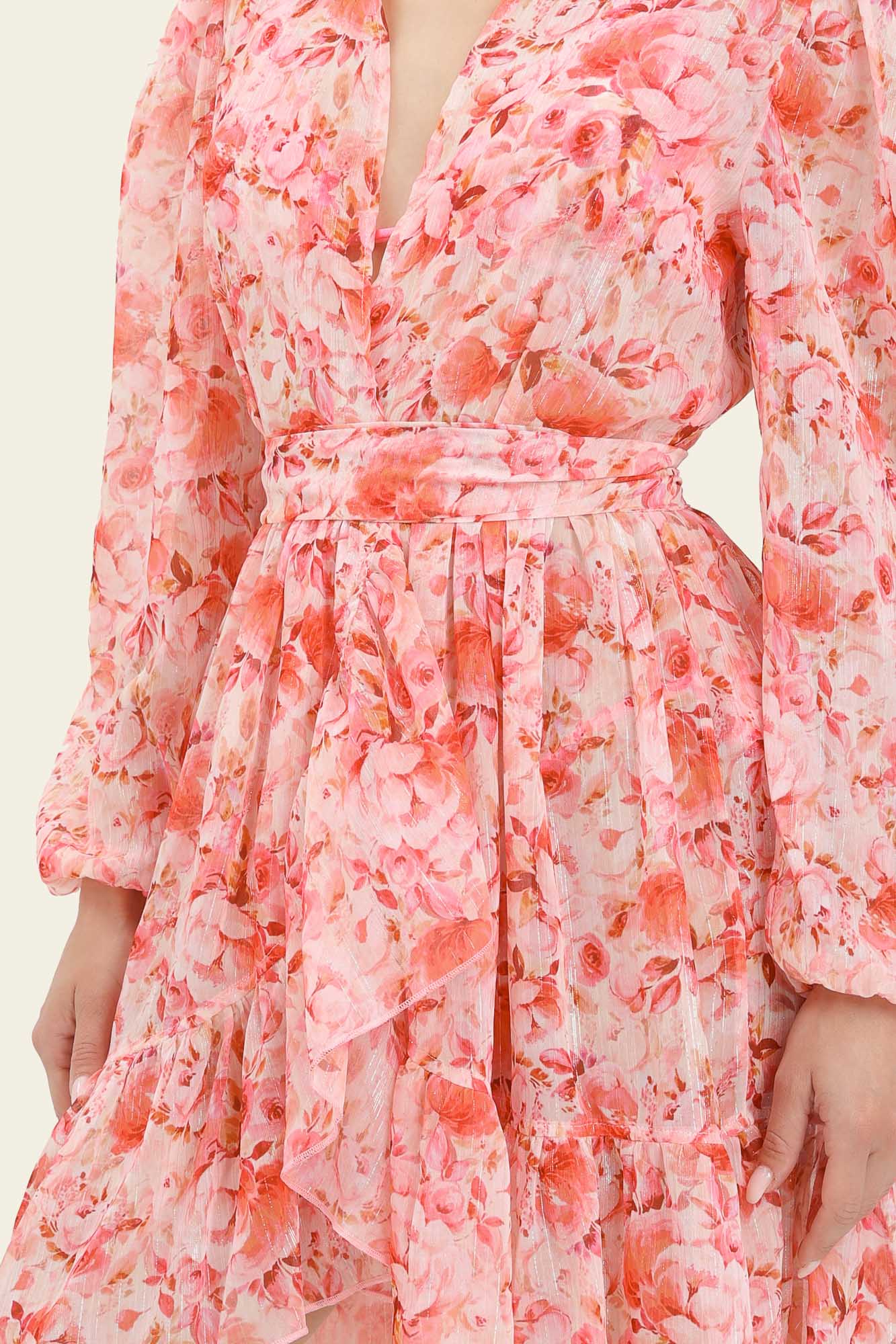 Charlotte Esmeralda - Corto