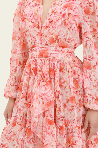 Charlotte Esmeralda - Corto