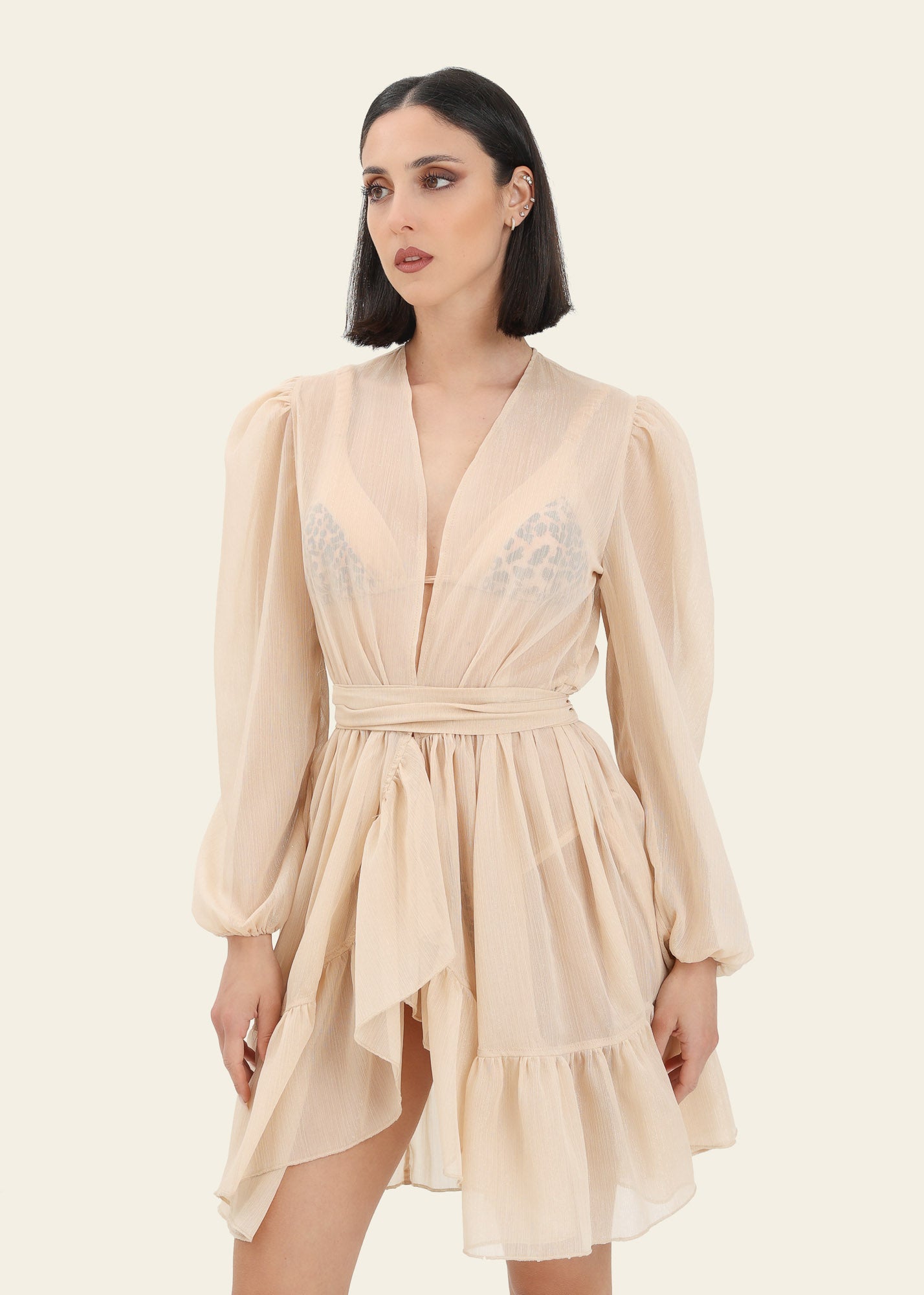 Charlotte Esmeralda - Corto