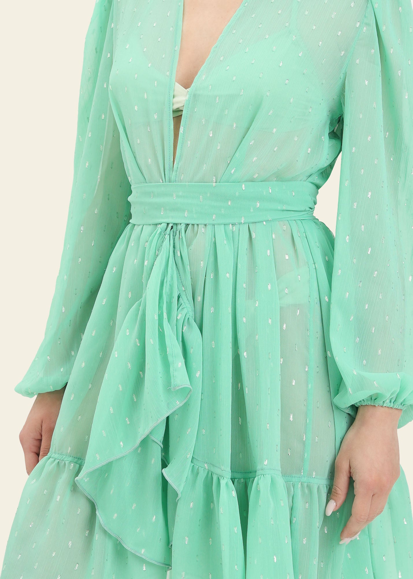 Charlotte Esmeralda - Corto